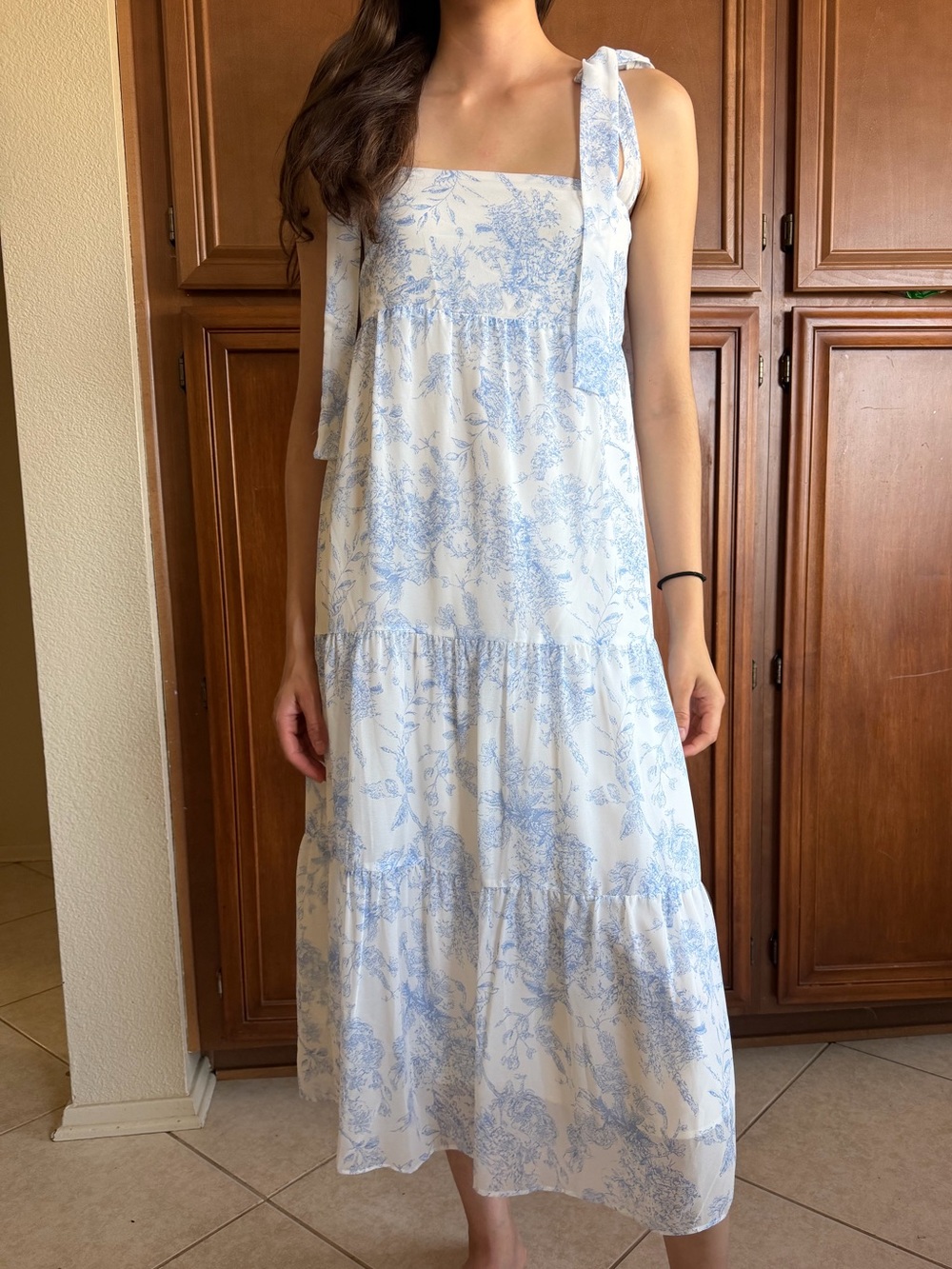 Lucy Paris Light Blue & White Floral Tie-Strap Maxi Dress